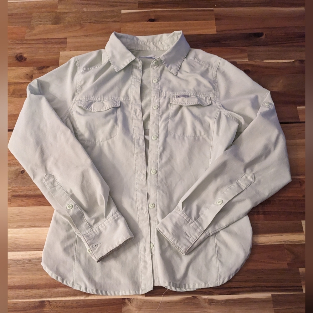 Columbia light green button up